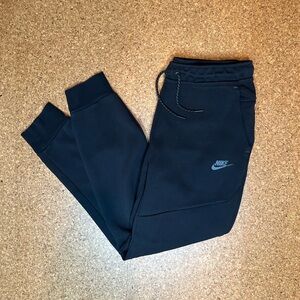 Nike tech fleece Joggers- Black